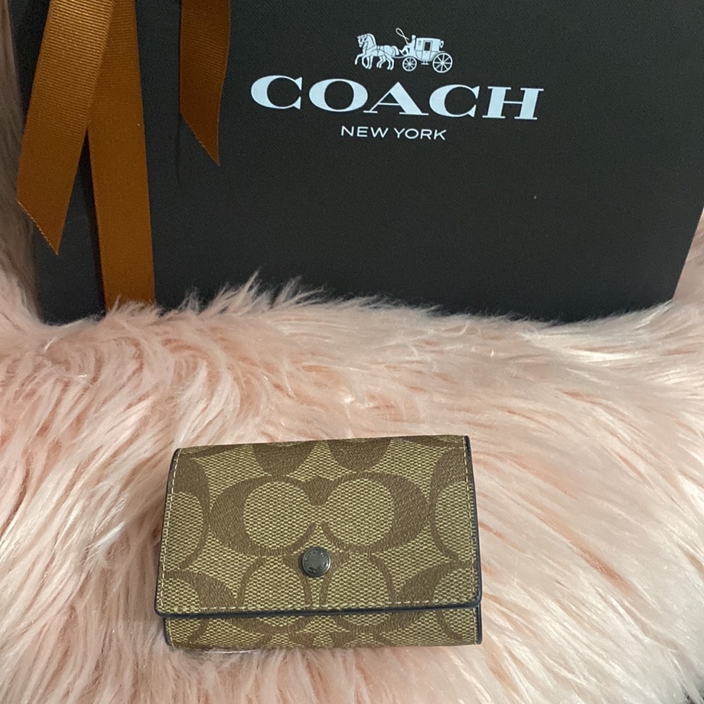 Coach Signature Five Ring Case